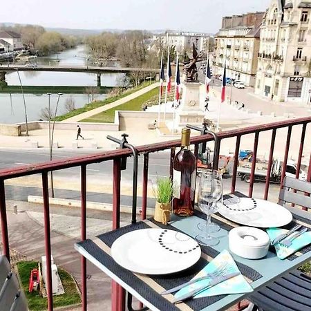 T1 Cocooning A L'Hotel De Ville Charleville-Mezieres Ngoại thất bức ảnh